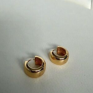 Quince Gold Chunky Huggie Hoop Earrings